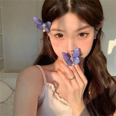 美女来了